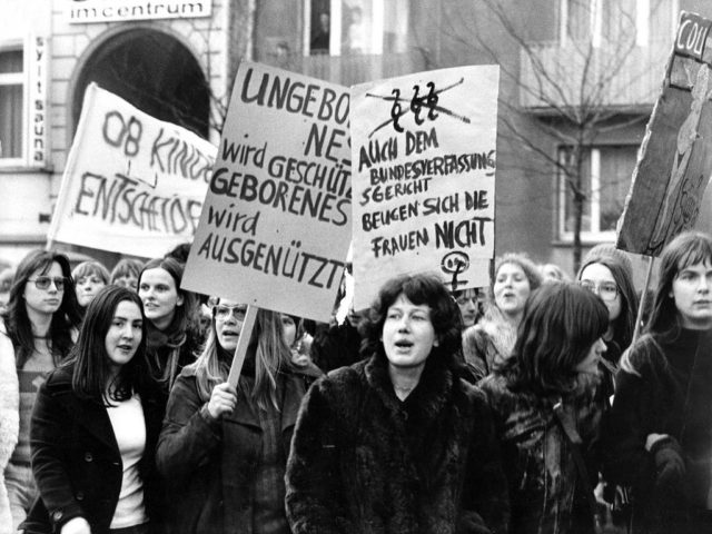 Frauendemo 1975, Foto: Abisag Tüllmann, Bildnachweis: Bildarchiv Preussischer Kulturbesitz - Abisag Tüllmann Archiv