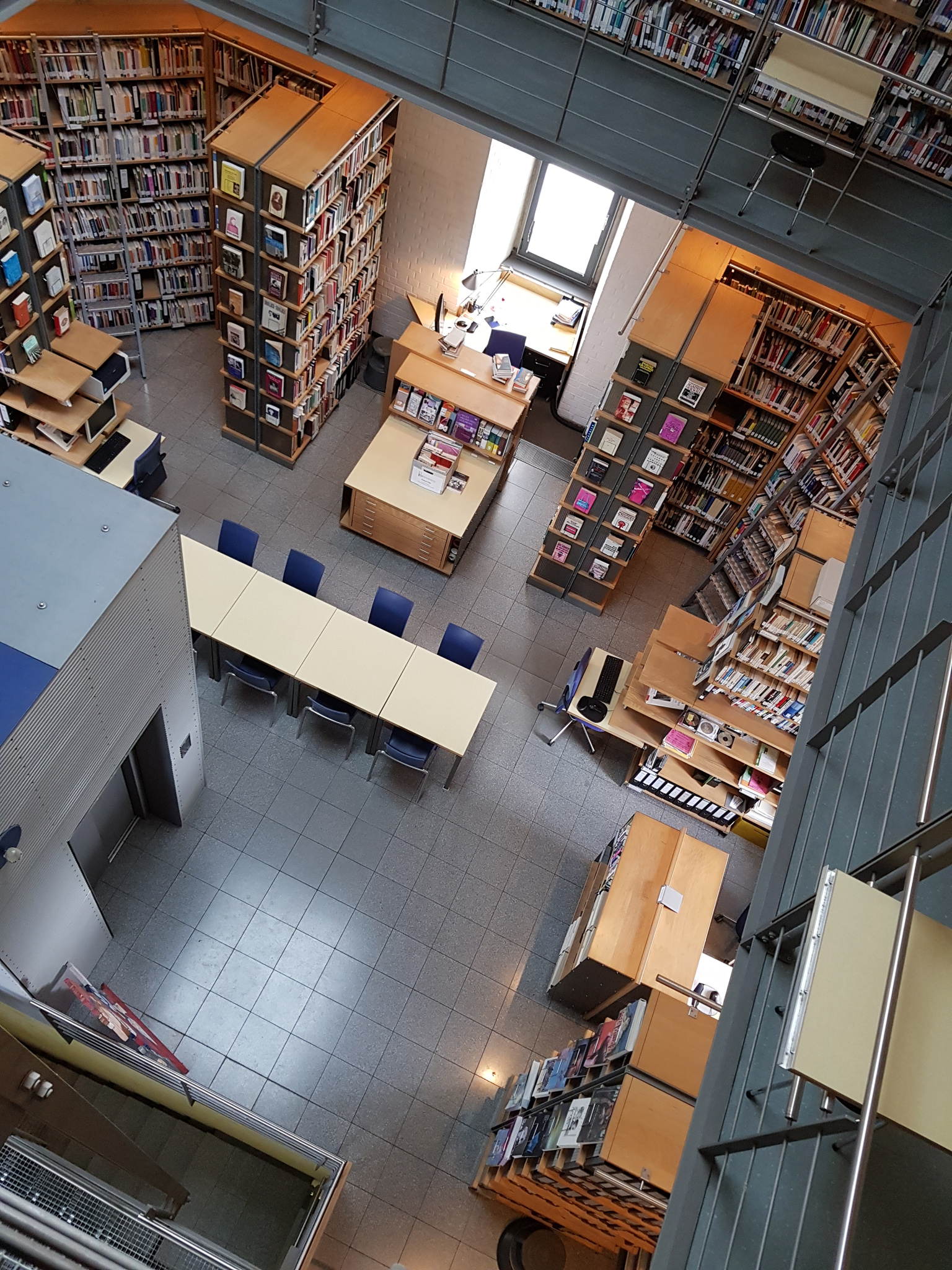Innenraum der FMT Bibliothek 2 (Bild: FMT/Christin) Innenraum der FMT Bibliothek 2 (Bild: FMT/Christin)